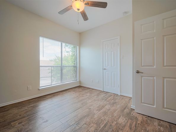 10176 Oakberry Street 76, Houston TX 77042