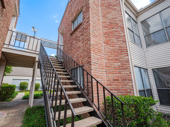10176 Oakberry Street 76, Houston TX 77042