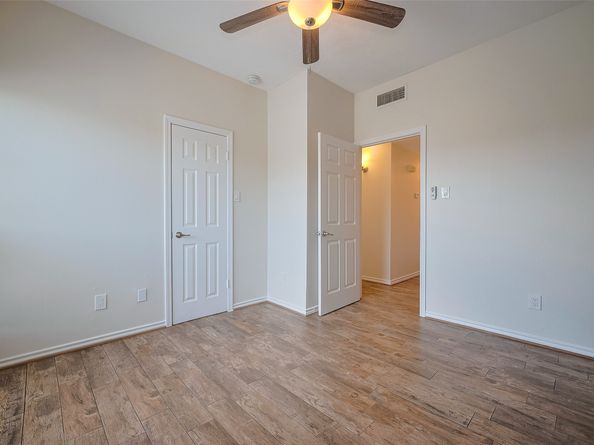 10176 Oakberry Street 76, Houston TX 77042