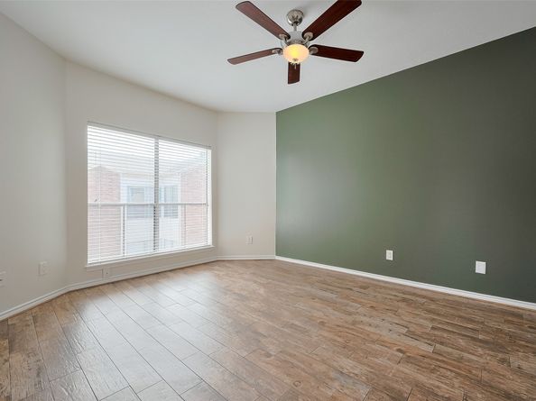 10176 Oakberry Street 76, Houston TX 77042