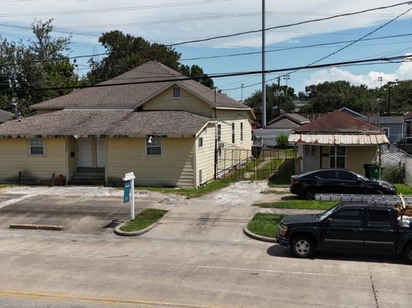 7525 Canal Street, Houston TX 77012