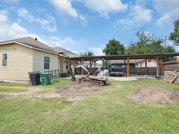 7525 Canal Street, Houston TX 77012