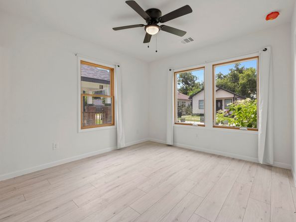 3411 Simmons Street, Houston TX 77004