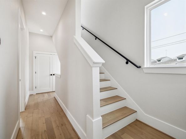 2216 Dennis Street, Houston TX 77004