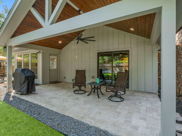 41 Eagle Court, The Woodlands TX 77380