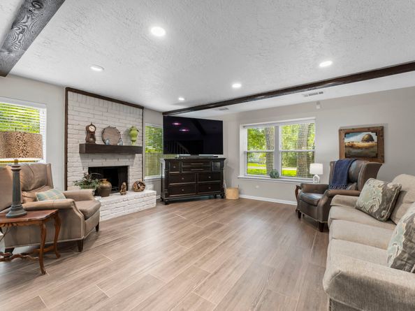 41 Eagle Court, The Woodlands TX 77380