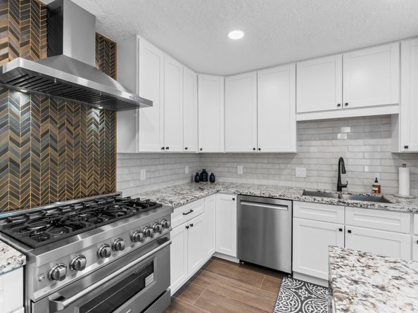 41 Eagle Court, The Woodlands TX 77380
