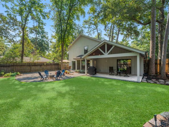 41 Eagle Court, The Woodlands TX 77380