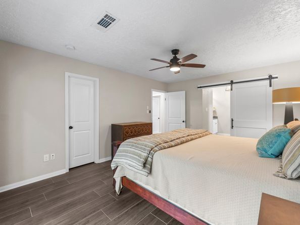 41 Eagle Court, The Woodlands TX 77380