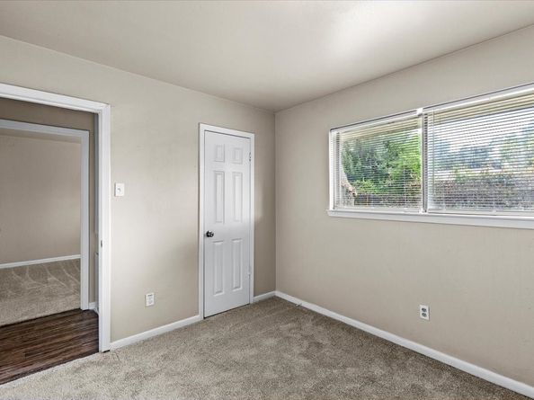 6414 Heatherbloom Drive, Houston TX 77085