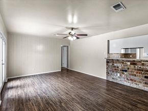 6414 Heatherbloom Drive, Houston TX 77085