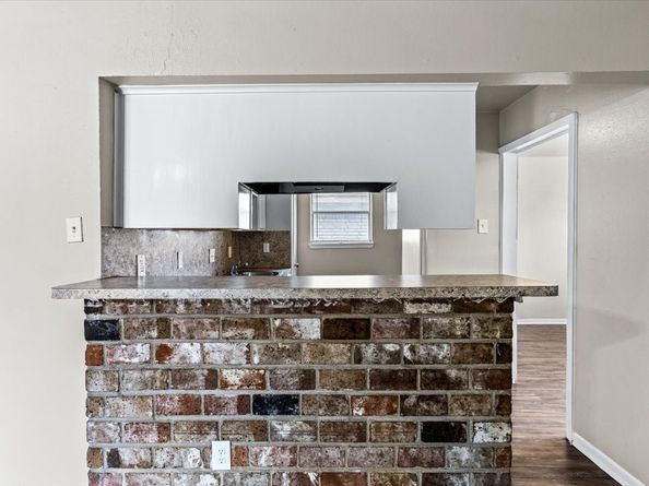 6414 Heatherbloom Drive, Houston TX 77085