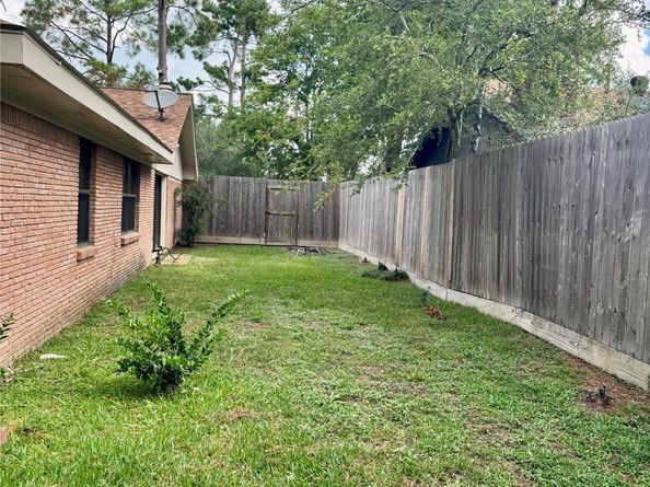 10319 Raritan Drive, Houston TX 77043