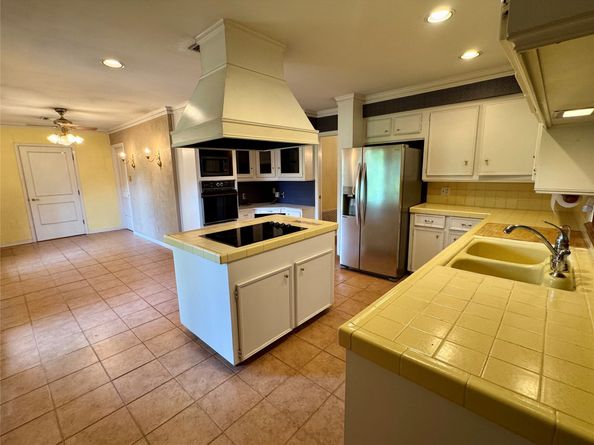 10319 Raritan Drive, Houston TX 77043