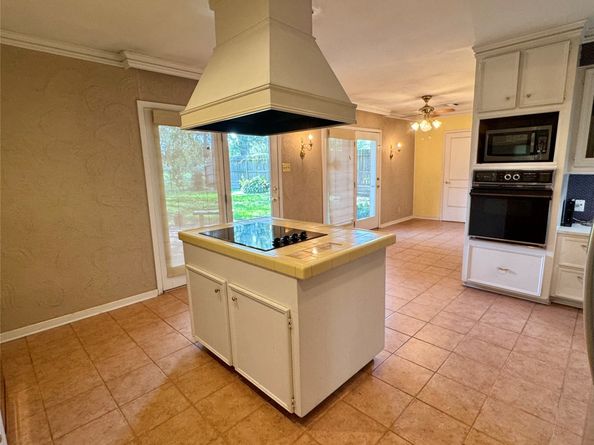 10319 Raritan Drive, Houston TX 77043