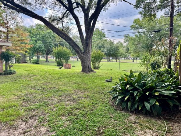 10319 Raritan Drive, Houston TX 77043