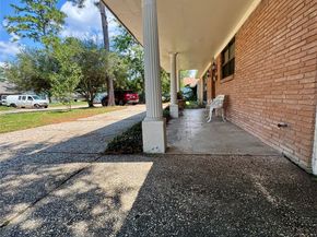 10319 Raritan Drive, Houston TX 77043