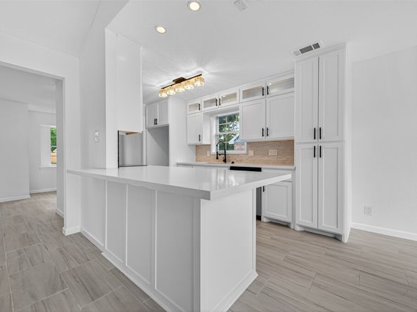 9211 Blankenship Drive, Houston TX 77080