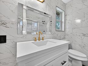 9211 Blankenship Drive, Houston TX 77080