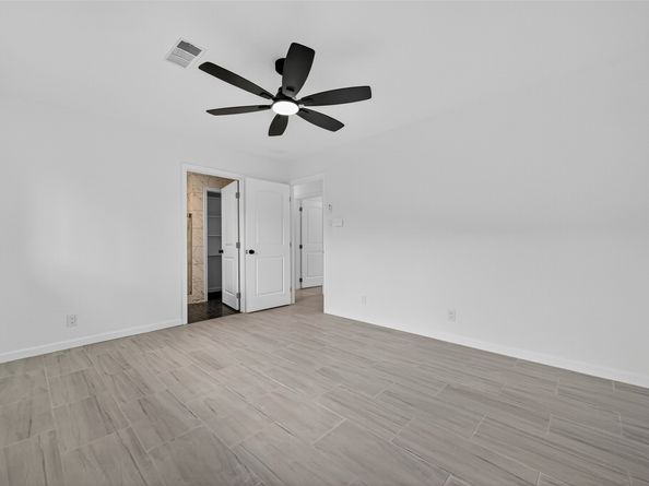 9211 Blankenship Drive, Houston TX 77080