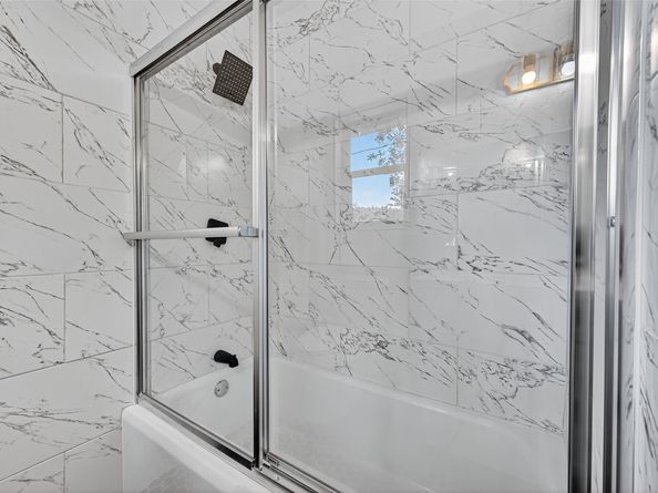 9211 Blankenship Drive, Houston TX 77080