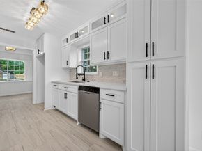 9211 Blankenship Drive, Houston TX 77080