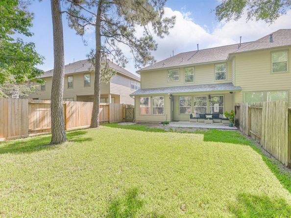 102 W Twinvale Loop, The Woodlands TX 77384