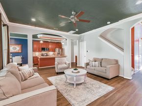 102 W Twinvale Loop, The Woodlands TX 77384