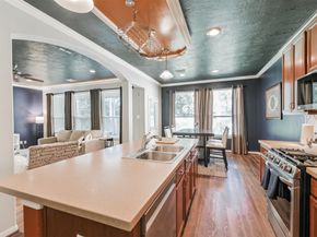 102 W Twinvale Loop, The Woodlands TX 77384