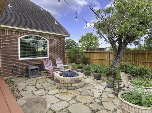 803 Colony Glen Court, Houston TX 77062