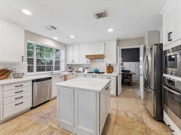 178 W Greywing Circle, The Woodlands TX 77382