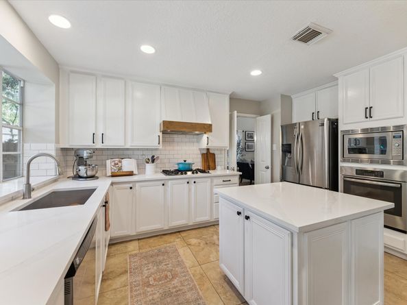 178 W Greywing Circle, The Woodlands TX 77382