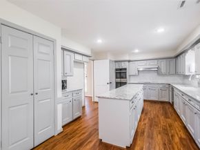 11814 Drexelbrook Drive, Houston TX 77077