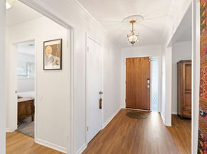 5534 Lymbar Drive, Houston TX 77096