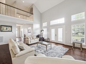 76 Champion Villa Drive, Houston TX 77069