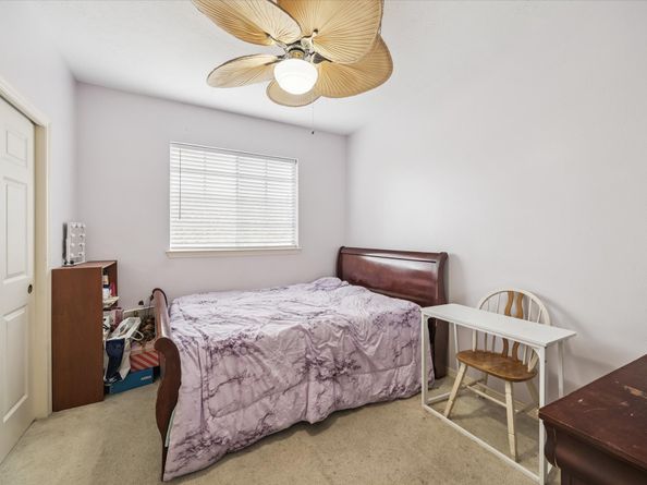 76 Champion Villa Drive, Houston TX 77069