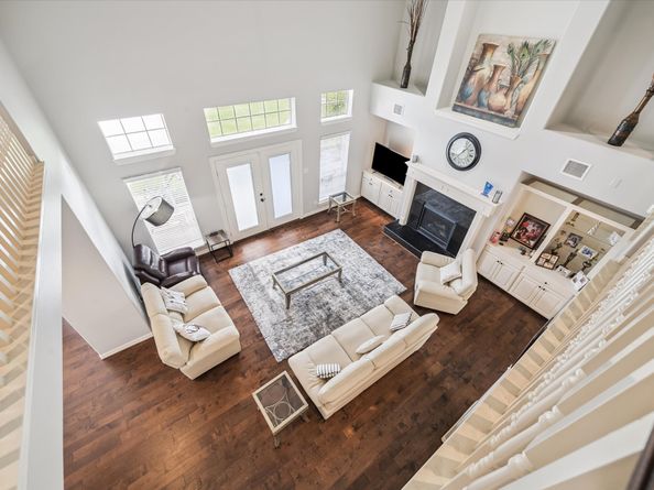 76 Champion Villa Drive, Houston TX 77069