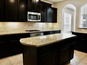 83 W Jagged Ridge Circle, Spring TX 77389