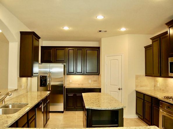 83 W Jagged Ridge Circle, Spring TX 77389