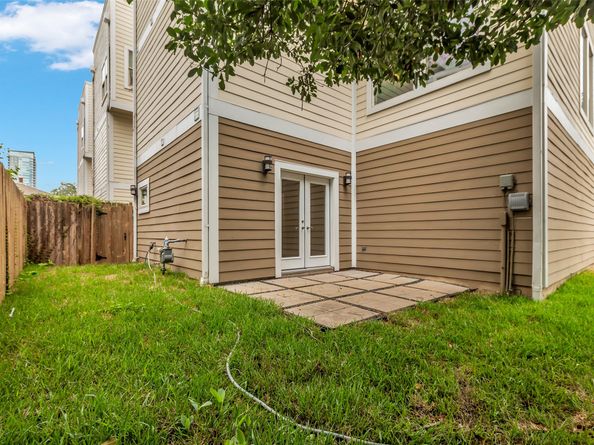 3226 La Branch Street, Houston TX 77004
