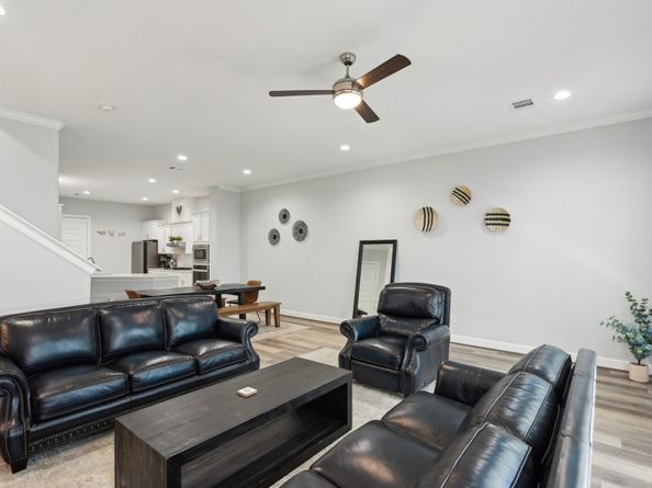 1203 Crocker Street B, Houston TX 77019