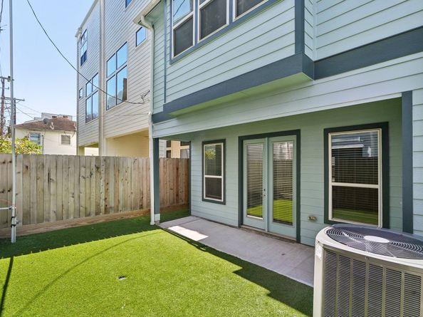 1203 Crocker Street B, Houston TX 77019