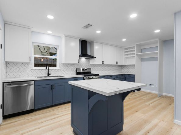 3306 Crestdale Drive, Houston TX 77080