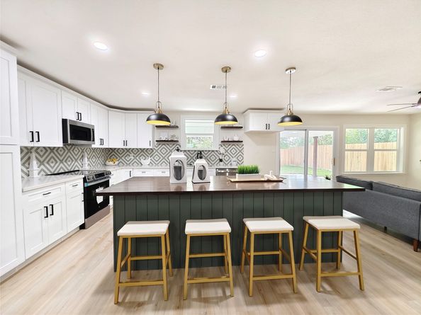 9906 Bassoon Drive, Houston TX 77025