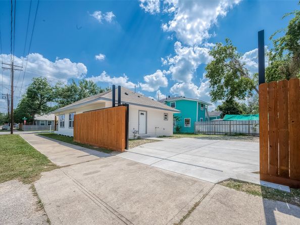 6602 Avenue F, Houston TX 77011