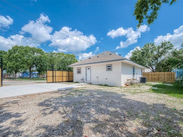6602 Avenue F, Houston TX 77011