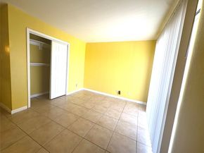 212 Plaza Verde Drive F26, Houston TX 77038