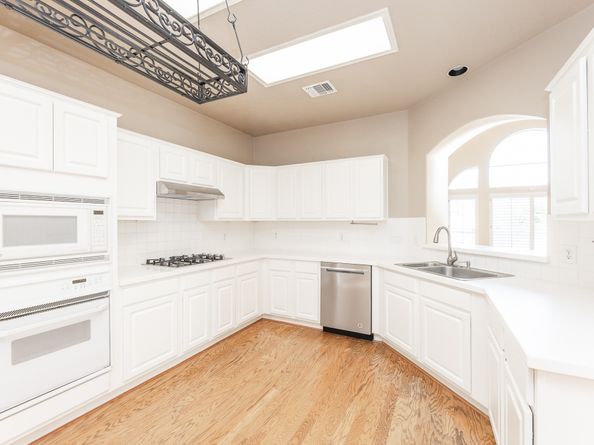12347 Shadowvista Dr, Houston TX 77082
