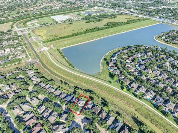 12347 Shadowvista Dr, Houston TX 77082