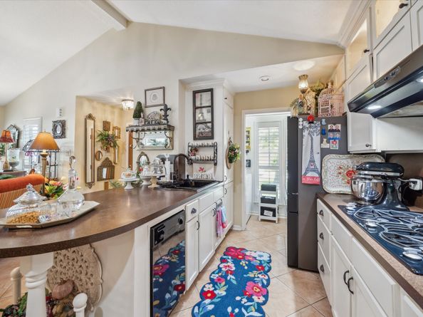 36 Bitterwood Circle, The Woodlands TX 77381